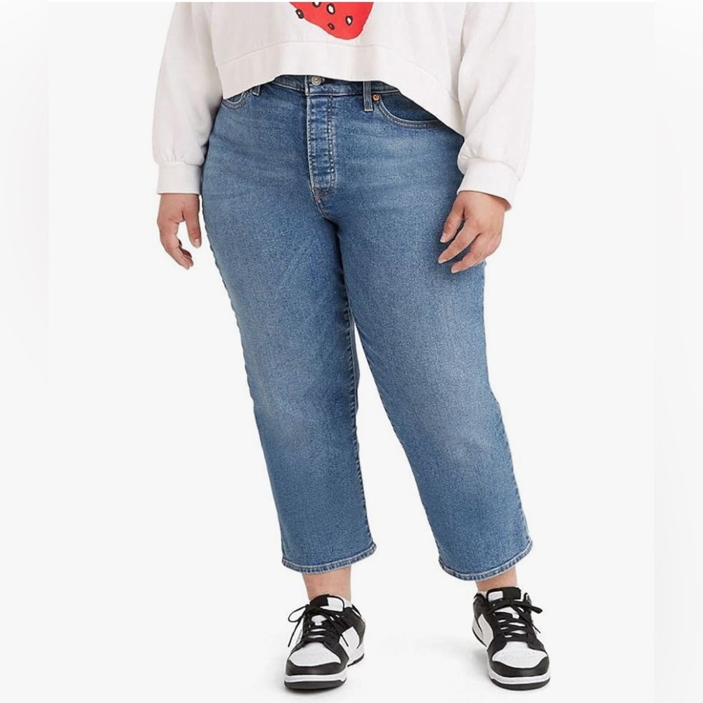 Levi’s Size 18 Women’s Wedgie Straight Jeans